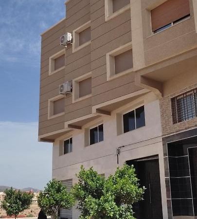 Logement Familial 2 Selouane Bagian luar foto